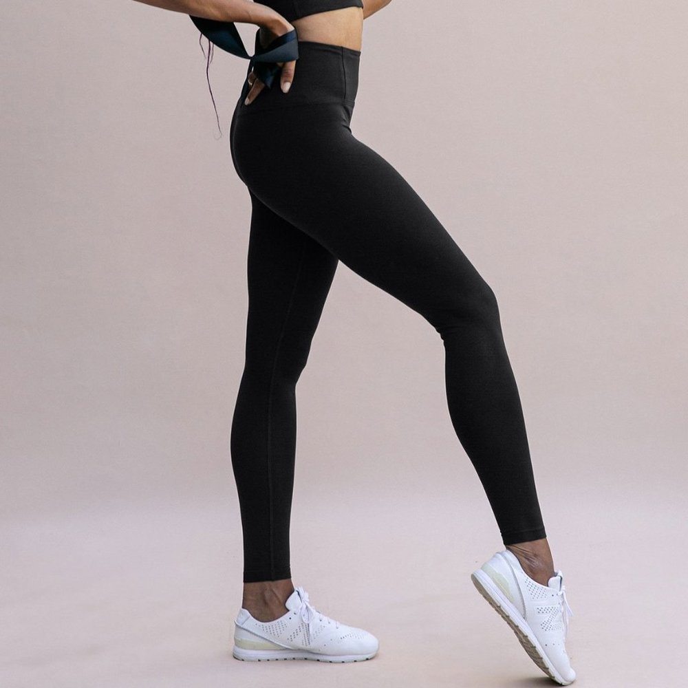 Girlfriend Collective Black FLOAT Ultralight Legging - Size Small 7/8 length